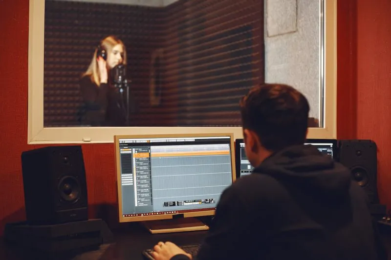 Studio domowe - jak zbudować od podstaw